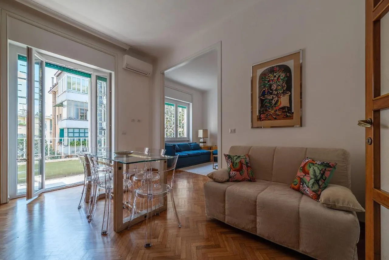 Sapienza & Villa Borghese Comfy Apartment Рим