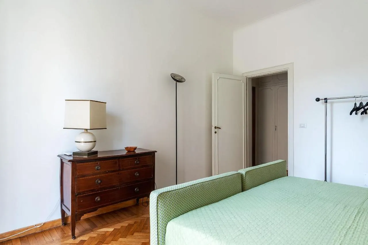 Sapienza & Villa Borghese Comfy Apartment Рим Италия